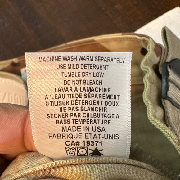 RE/DONE Upcycled Cargo Pants in Desert Camo Size Small NWT - Picture 12 of 15